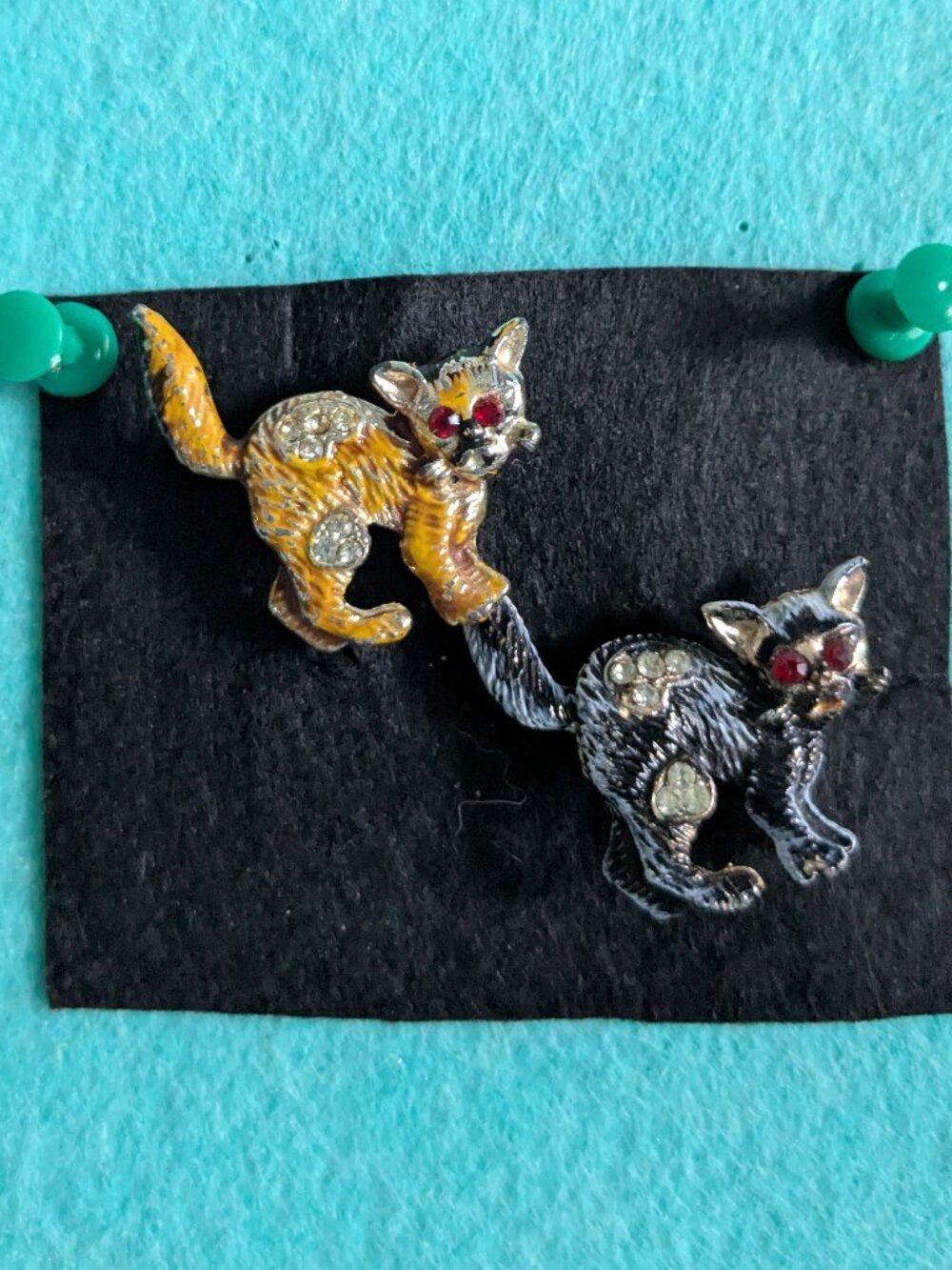 Vintage Lot (2) Scaredy Cats Kittens Halloween Rhinestone Brooches